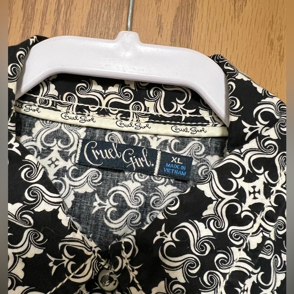 Cruel Girl Button Up western shirt - Picture 2 of 2